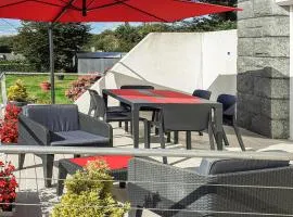 3 Bedroom Awesome Home In Saint-Carreuc