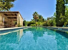 Stunning Home In Tarascon With 7 Bedrooms, Private Swimming Pool And Outdoor Swimming Pool