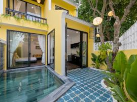 Hoi An Heritage Rosie Villa - 2 Bedrooms with Private Pool and Authentic Hoi An Decor, מלון עם בריכה בהוי אן