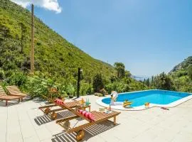 Awesome Home In Trstenik With 5 Bedrooms, Wifi And Outdoor Swimming Pool