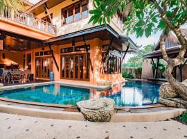 Villano Lilawadee Pool Villa, villa in Na Jomtien