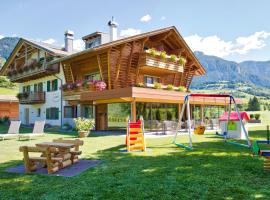 Albergo Garnì Antico Mas del Medico, hotel cerca de Cavalese-Fondovalle, Cavalese