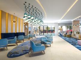 Avani Muscat Hotel & Suites, hotel in Muscat