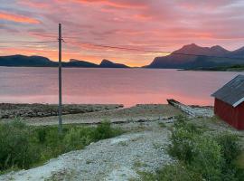 Charming holiday home, hotel di Tromso