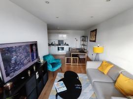 Spacious & Serene Stay in London, hotell i Forest Hill