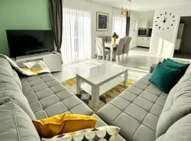 Lux Apartments Minja