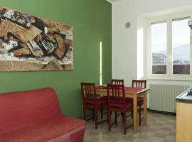 Ospitaci Appartamenti Viale Mezzetti, hótel í Foligno