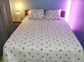 Logerthine Bezons, hotel in Bezons