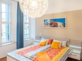 3 Raum FeWo Karl May, gehobene Ausstattung, Radebeul-Ost, 76qm, hôtel à Radebeul