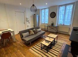 Le voltaire 1 chez Adrien