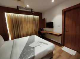 STAYMAKER Hotel Mohan Palace, hotel v destinaci Baharampur