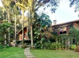 Casa Merlot com Lareira Quadra e Vista para Lago