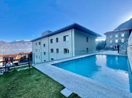 Condominio Modern House，梅納焦的飯店