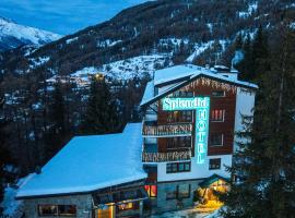 Hotel Splendid, hotel com piscina em Sauze dʼOulx