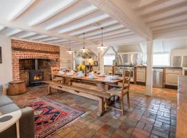 Ivy House Mells, vacation home in Halesworth