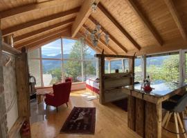 Atelier mit Bergblick, hotel v destinaci Dietmannsdorf bei Trieben
