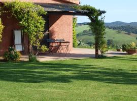 Podere Cavone - Casale degli Ulivi, casa vacanze a Montiano