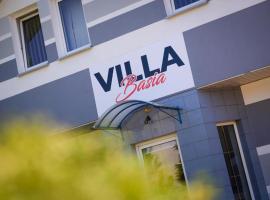 Villa Basia pokoje z łazienkami, habitación en casa particular en Rybnik