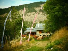 Consulat des Elohim chez Allan et Lili-Peace, hotel v destinaci Crans-Montana