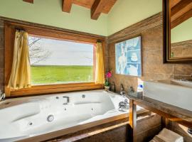 A Toca Casas Rurales en Turegano Segovia, hotel com piscina em Tur&eacute;gano