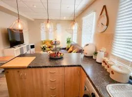 The Lazy Expat - Paarl - Self Catering Apartment