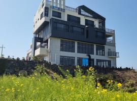 Eutteum-won Pension, ladanjska kuća u gradu 'Jeju'