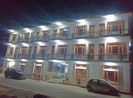 Hotel Leela Palace, Maneri, hotel with parking in Maneri