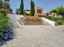 Paraiso vale da ribeira, hotel en Mexilhoeira Grande