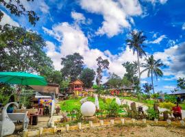 Mountaindew Garden and Pool, hotelli kohteessa Roxas