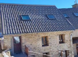 Maison de village au cœur du hameau Les Marches à Orcières, hotel em Orcières