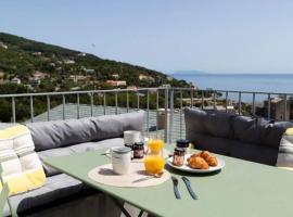 Casa Lunga à Erbalunga- A deux pas de la plage, hotel di Brando