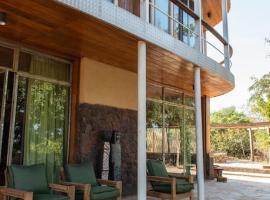 Bâtiment Ovale, vacation rental in Toubab Dialaw