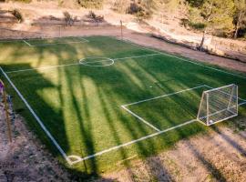 VILLA CHETRUS Casa en plena naturaleza, családi szálloda Barcelonában