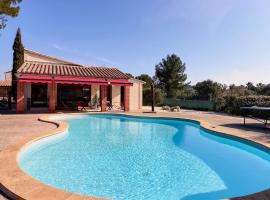The workshop - Atypical loft private swimming pool & garden 3 stars, holiday rental sa Aubais