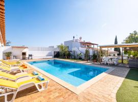 Villa Estrelícia - Pool - Free wi-fi - New in Booking, vakantiehuis in Loulé