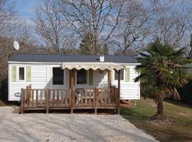L'OLIVIER Mobil home 4 personnes CAMPING LE BEL AIR, camping in Limogne-en-Quercy