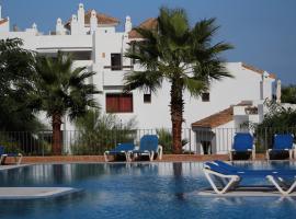 2149-Amazing groundfloor 3 bedrooms on golf, pools, hotel in La Alcaidesa