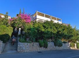Apartments Biba Hvar, hotell i Hvar