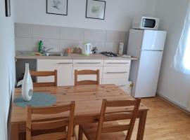 sara1, apartamento em Slavonski Brod