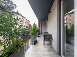 Comfy APT with Private Parking & Balcony