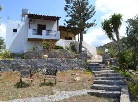 Villa Karmilos - A family Villa near the cretan sea and the mountains