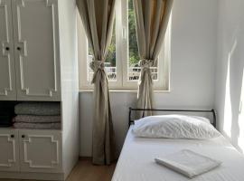 Holiday house Fila, ξενοδοχείο σε Turanj