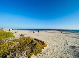 Perle rare acces direct a la plage، شقة في موجيو