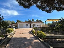 Casa Trigo, hotel con parking en Maçanet de la Selva