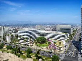 5 Heart of Santa Monica apartment