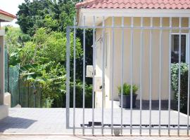 Gamay Souterrain Apartment, near beach in Curaçao, hotell i Jan Thiel