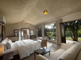 Ceylon Wild Safaris