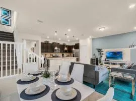 5 Bedrooms 4 Bathrooms Solterra 4643 Td