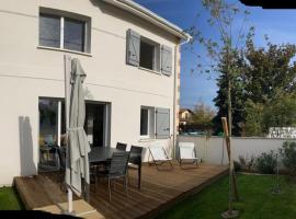 VILLA MOANA, holiday home sa Andernos-les-Bains