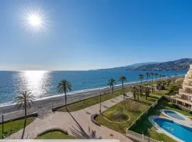 Bonito apartamento frente al mar